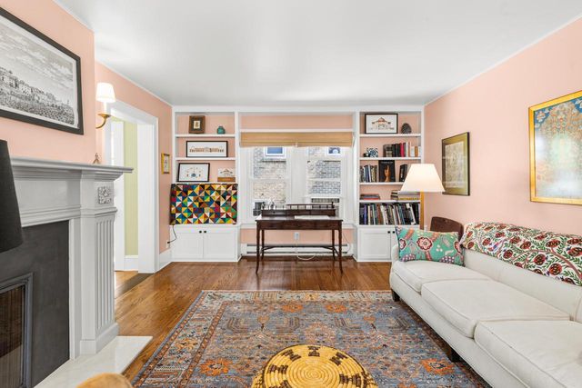 3482 N Frederick AVENUE, Milwaukee, WI 53211