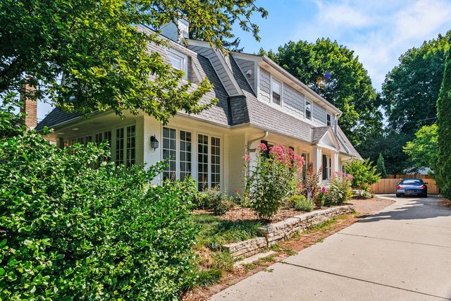 3482 N Frederick AVENUE, Milwaukee, WI 53211