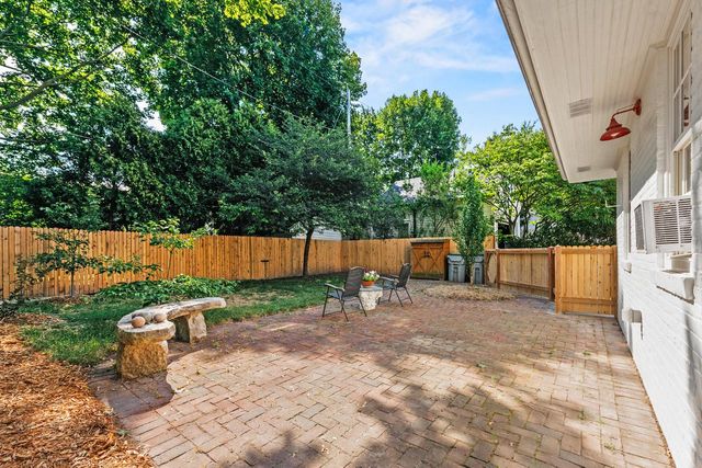 3482 N Frederick AVENUE, Milwaukee, WI 53211