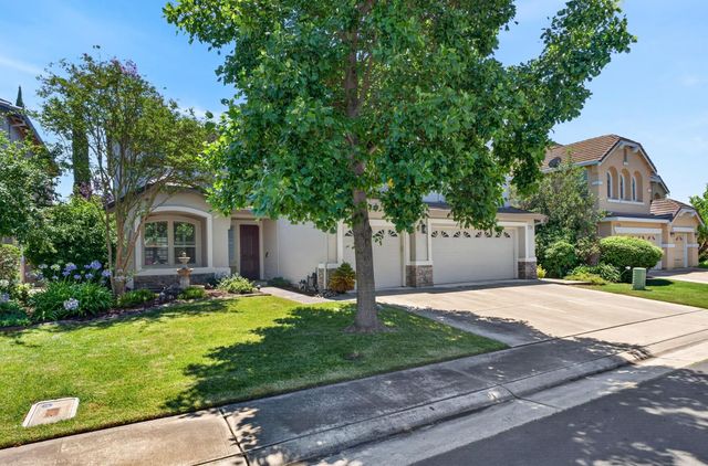 9701 Nature Trail Way, Elk Grove, CA 95757
