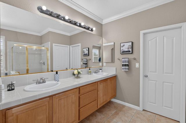 9701 Nature Trail Way, Elk Grove, CA 95757