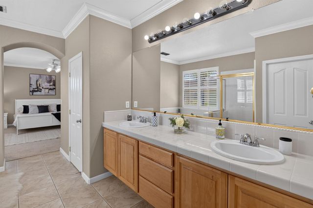 9701 Nature Trail Way, Elk Grove, CA 95757