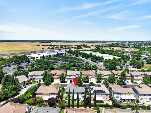 9701 Nature Trail Way, Elk Grove, CA 95757