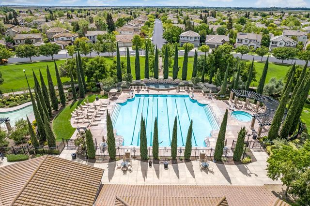 9701 Nature Trail Way, Elk Grove, CA 95757