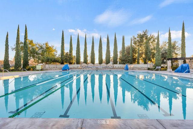9701 Nature Trail Way, Elk Grove, CA 95757