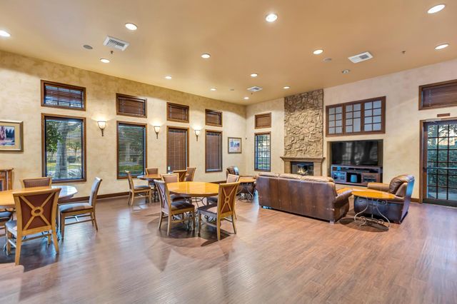 9701 Nature Trail Way, Elk Grove, CA 95757