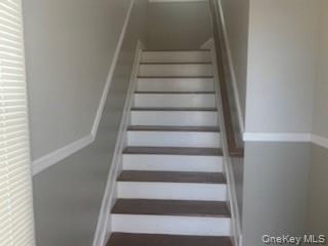 147-26 240th Street 2nd Floor, Rosedale, NY 11422