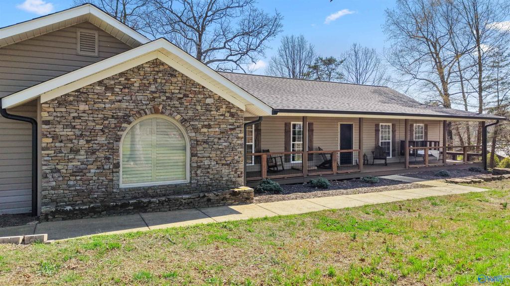 9890 County Road 103, Mentone, AL 35984