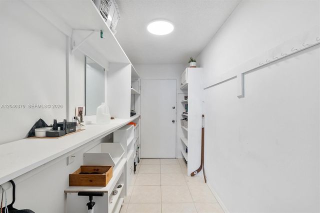 18031 Biscayne Boulevard 1401, Aventura, FL 33160