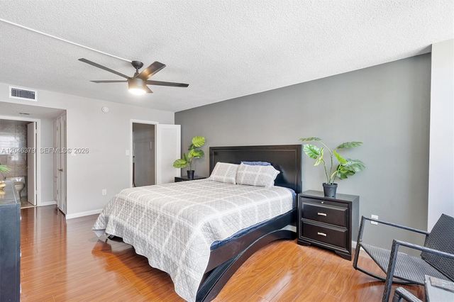 18031 Biscayne Boulevard 1401, Aventura, FL 33160