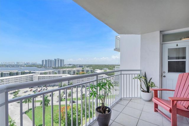 18031 Biscayne Boulevard 1401, Aventura, FL 33160
