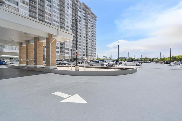 18031 Biscayne Boulevard 1401, Aventura, FL 33160