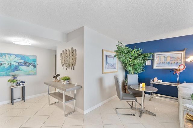 18031 Biscayne Boulevard 1401, Aventura, FL 33160