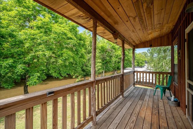 194 Creekside Ln, Westpoint, TN 38486