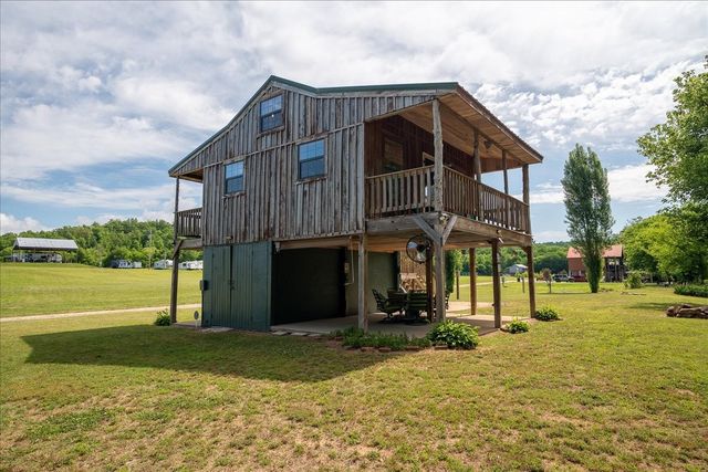 194 Creekside Ln, Westpoint, TN 38486