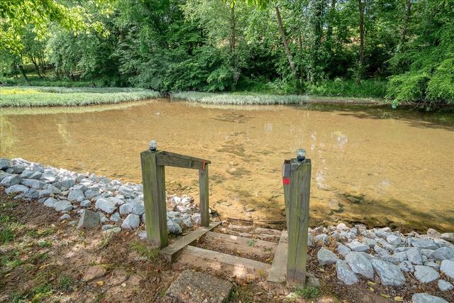 194 Creekside Ln, Westpoint, TN 38486