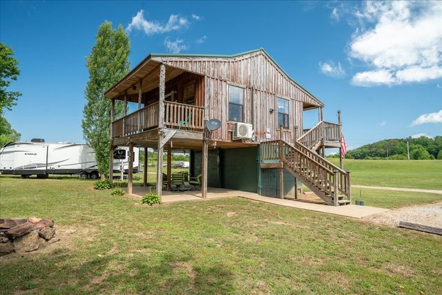 194 Creekside Ln, Westpoint, TN 38486