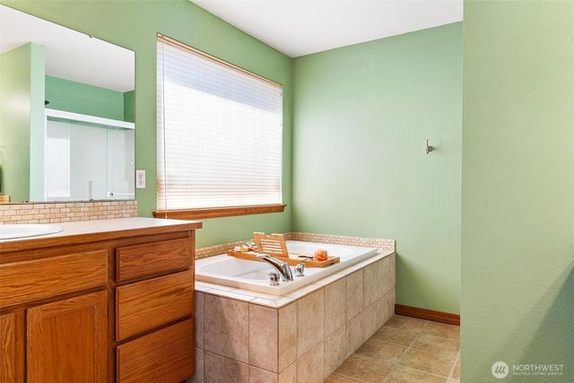 18129 115th Street Ct E, Bonney Lake, WA 98391
