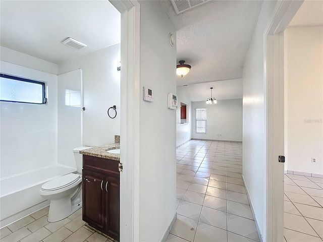 13131 LOS ANGELES WOODS LN LANE, Orlando, FL 32824