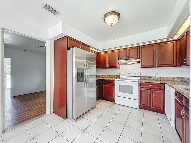 13131 LOS ANGELES WOODS LN LANE, Orlando, FL 32824