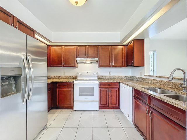 13131 LOS ANGELES WOODS LN LANE, Orlando, FL 32824