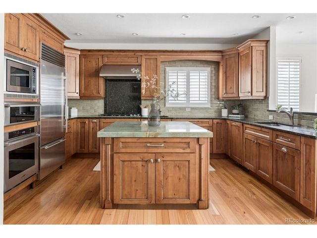 321 Monroe St, Denver, CO 80206