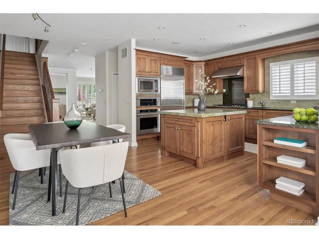 321 Monroe St, Denver, CO 80206