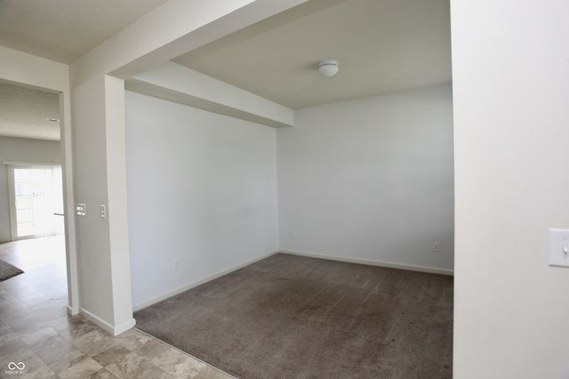 6660 Harvest Moon Lane, Whitestown, IN 46075