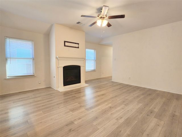 2124 Hobby Drive, Forney, TX 75126