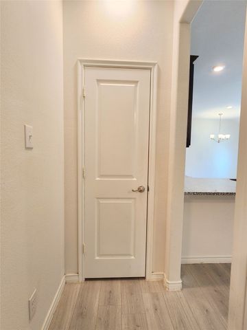 2124 Hobby Drive, Forney, TX 75126