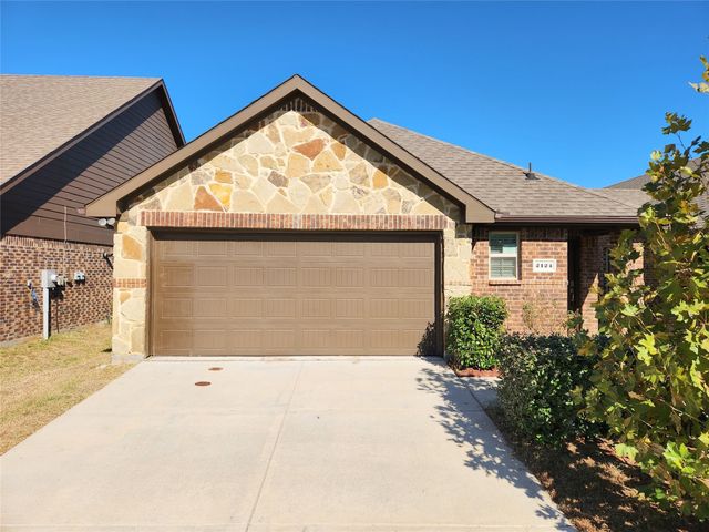2124 Hobby Drive, Forney, TX 75126