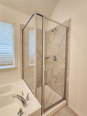 2124 Hobby Drive, Forney, TX 75126