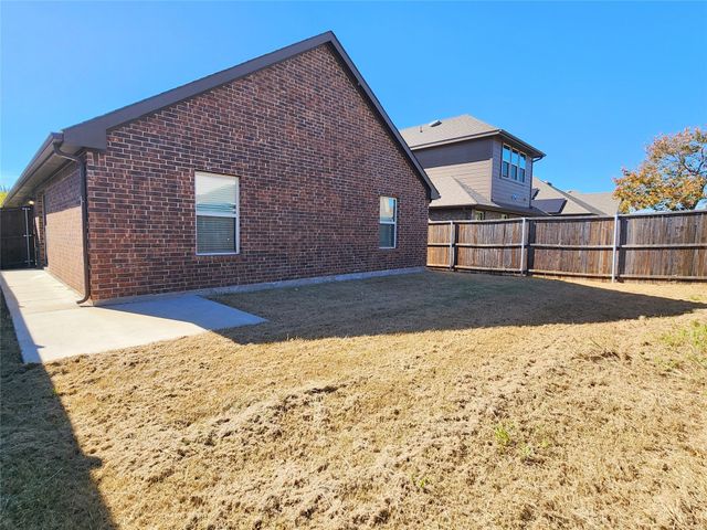 2124 Hobby Drive, Forney, TX 75126