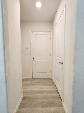 2124 Hobby Drive, Forney, TX 75126