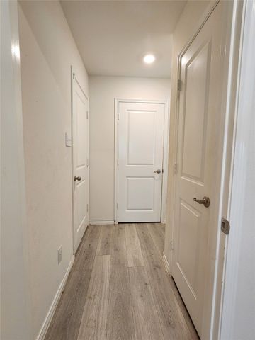 2124 Hobby Drive, Forney, TX 75126