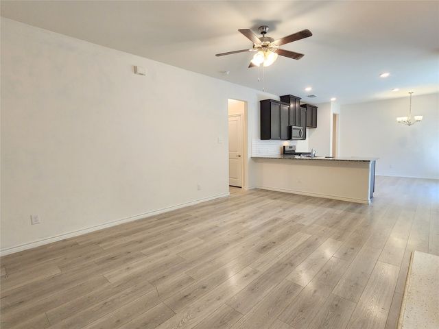 2124 Hobby Drive, Forney, TX 75126