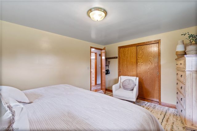 1461 Deermont Avenue SW, Massillon, OH 44647