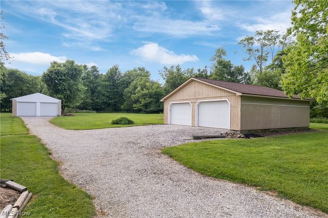 1461 Deermont Avenue SW, Massillon, OH 44647