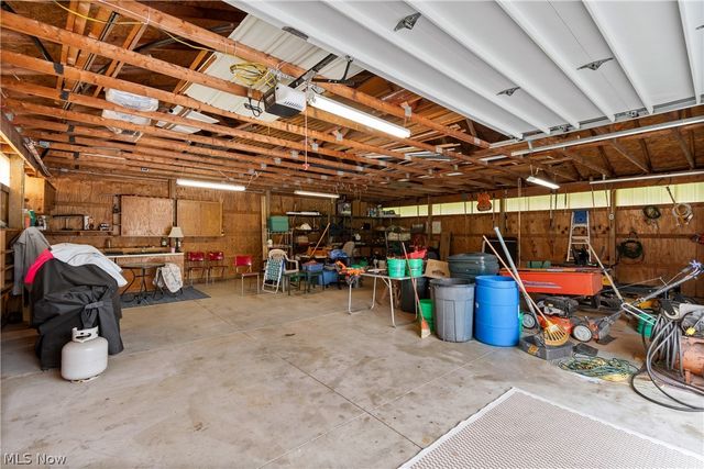 1461 Deermont Avenue SW, Massillon, OH 44647