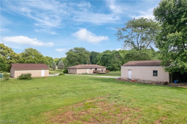 1461 Deermont Avenue SW, Massillon, OH 44647