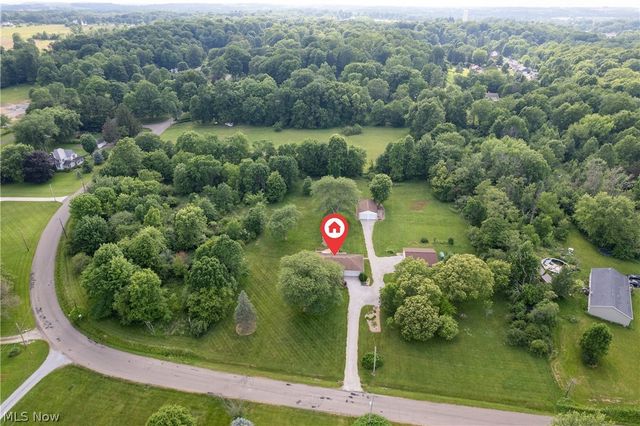 1461 Deermont Avenue SW, Massillon, OH 44647
