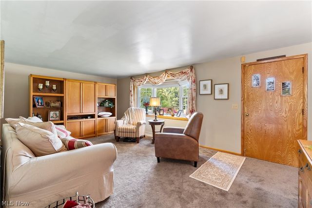 1461 Deermont Avenue SW, Massillon, OH 44647
