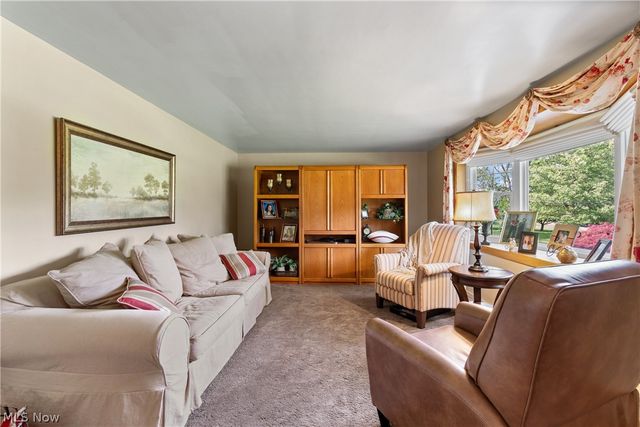 1461 Deermont Avenue SW, Massillon, OH 44647