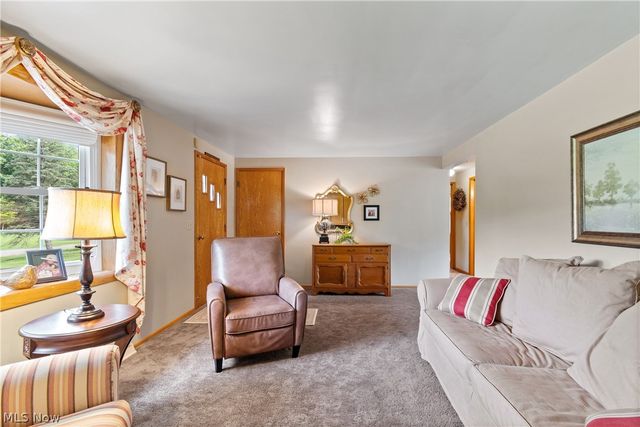 1461 Deermont Avenue SW, Massillon, OH 44647
