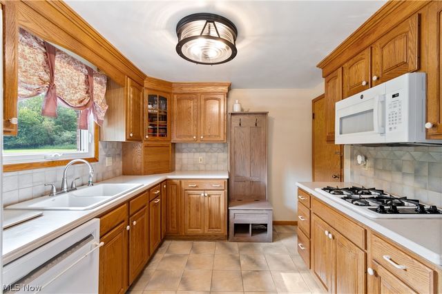 1461 Deermont Avenue SW, Massillon, OH 44647