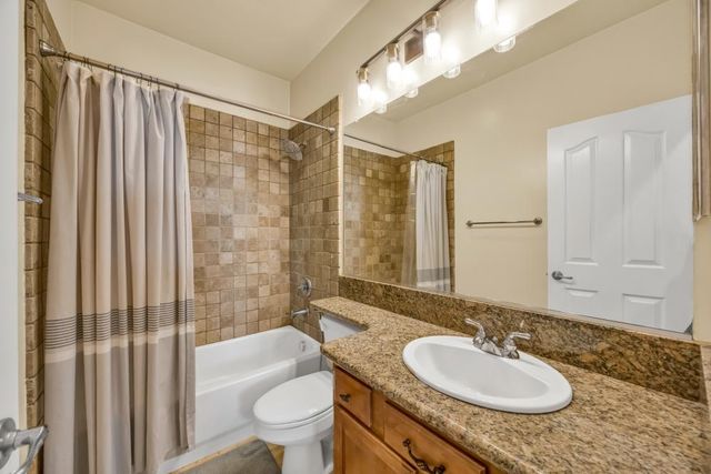 1046 Smith Way, Folsom, CA 95630