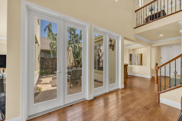 1046 Smith Way, Folsom, CA 95630