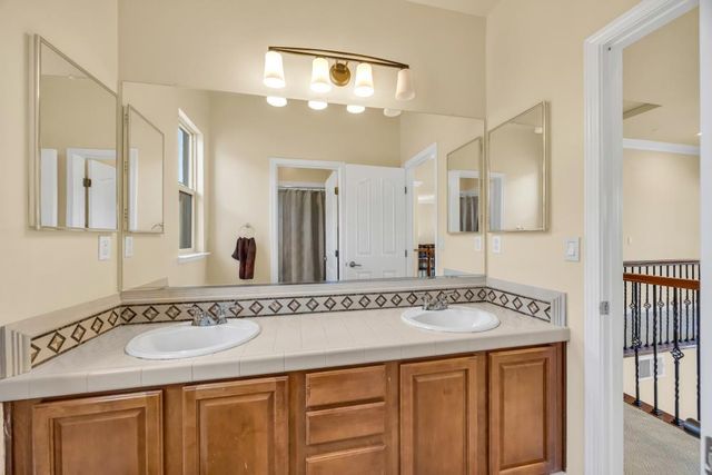 1046 Smith Way, Folsom, CA 95630