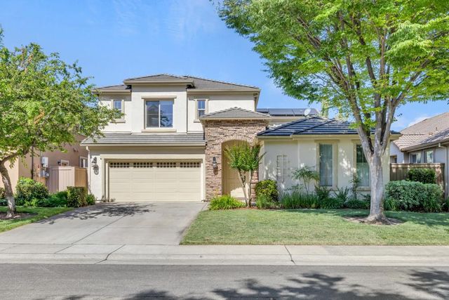 1046 Smith Way, Folsom, CA 95630