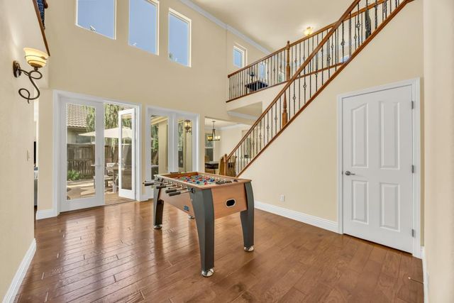 1046 Smith Way, Folsom, CA 95630